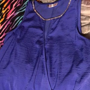 Nice blue shirt. Nice material. Size medium.